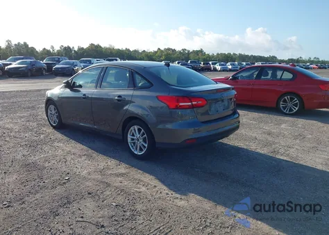 2015 Ford Focus Se z USA, uszkodzony, nr VIN 1FADP3FE5FL298477